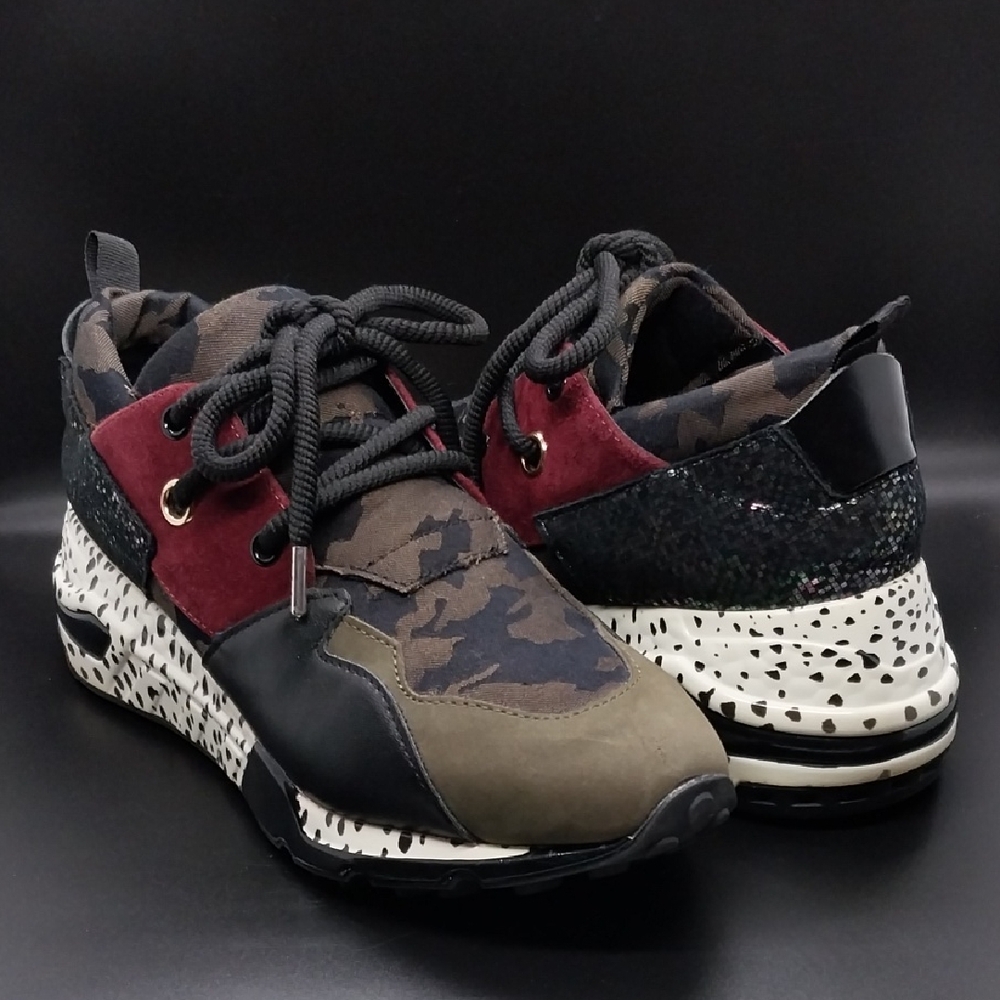 ⚡️SALE Steve Madden Cliff Camo Sneakers